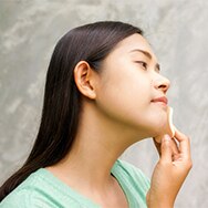 The Best Makeup Tips for Dealing with an Oily T-Zone
