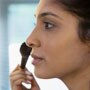 How to Choose and Use Face Powder