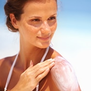 How to Apply Water-Resistant Sunscreen