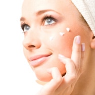 Eye Creams vs. Eye Gels: Which Should You Use?